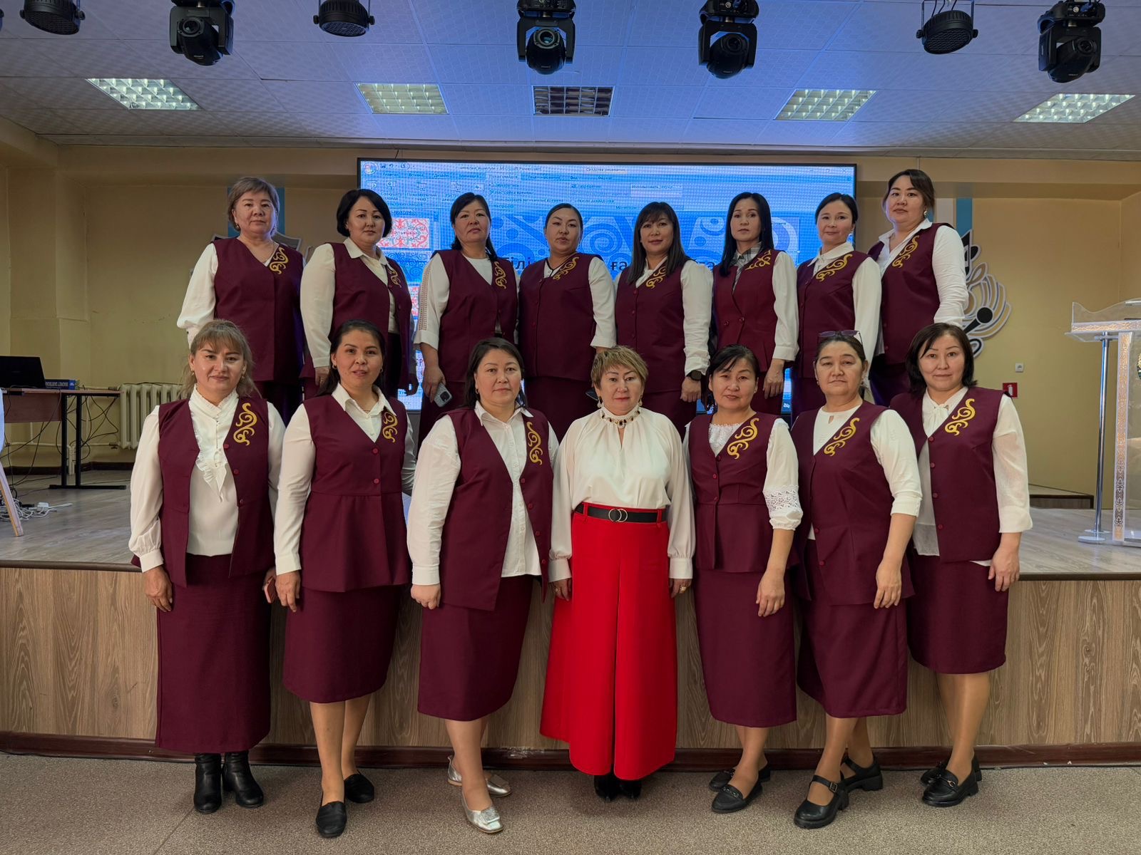 3-ақпан күні «Тілім менің ғасырларға аманат» атты қазақ тілі мен әдебиеті айлығының             ашылу салтанаты  өтті